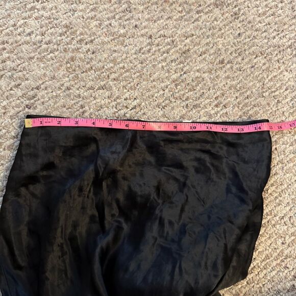 VINCE Satin A-Line Midi-Skirt in Black- Size Medium - Picture 6 of 12